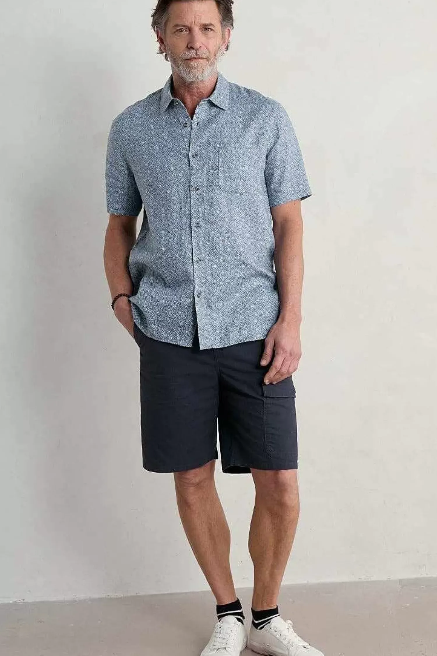 Tops & T-Shirts<Seasalt Cornwall Men's Blue Heron Printed Short Sleeve Shirt Sewn Geo Blue Sail