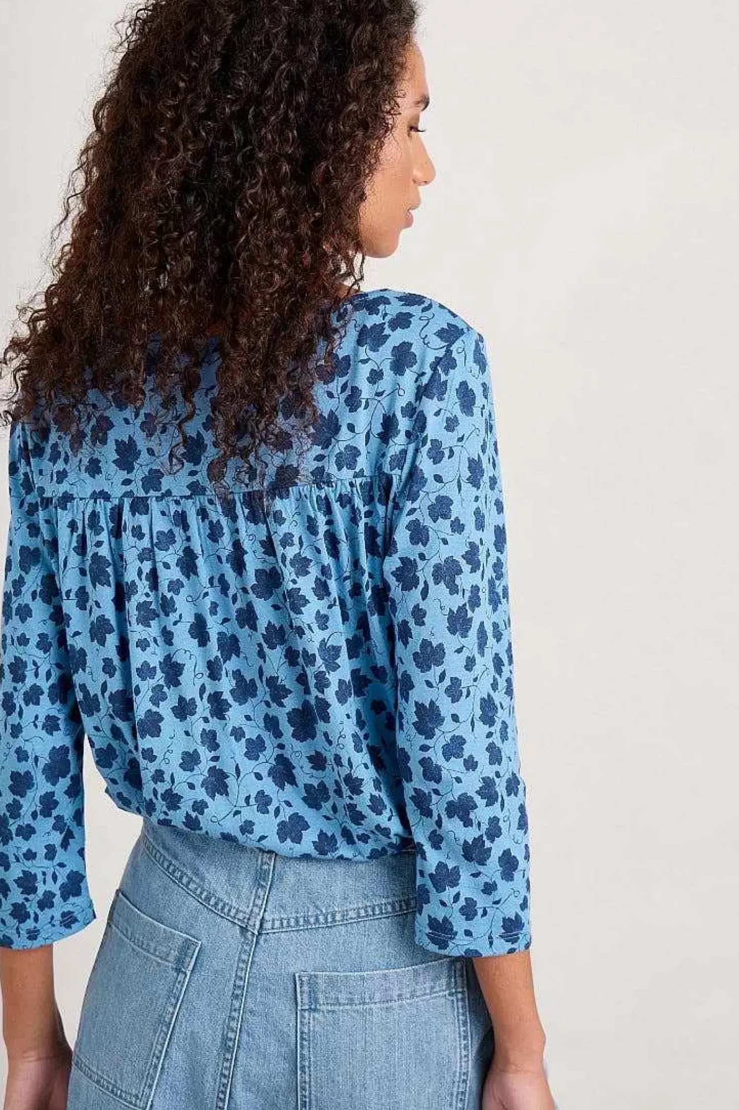 Tops<Seasalt Cornwall River's End Jersey Top Growing Ivy Clear Sky