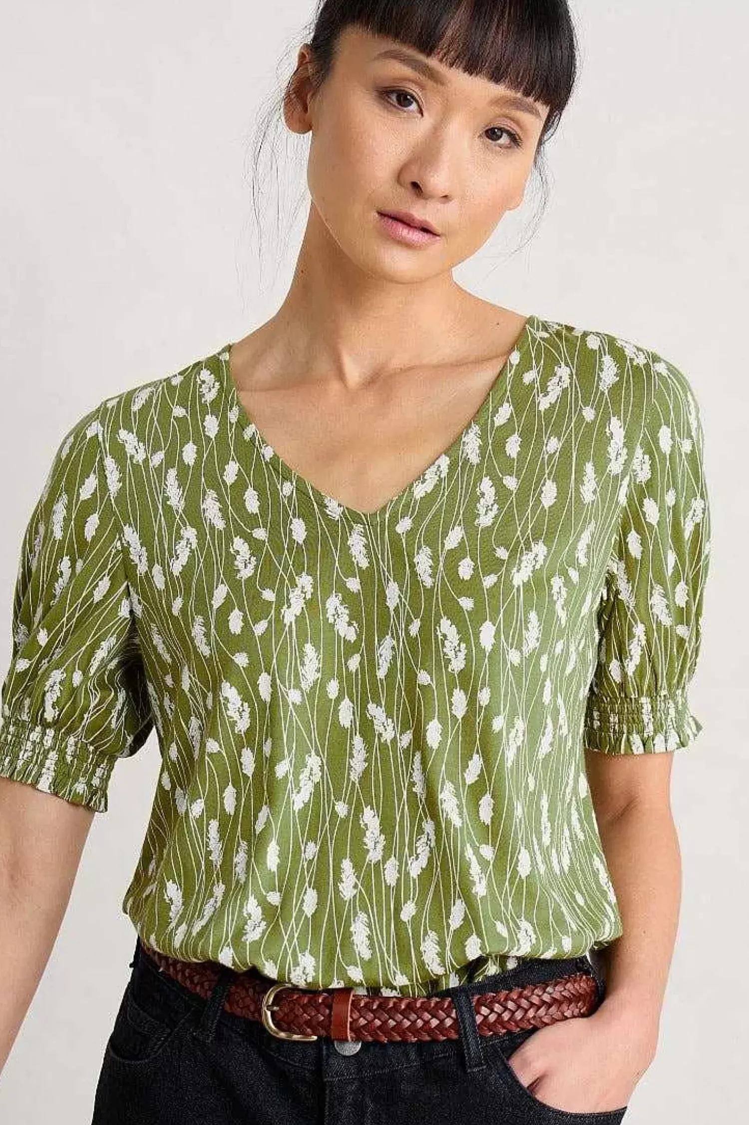 Tops<Seasalt Cornwall Rosehip V-Neck Jersey Top Dried Grass Dark Citron