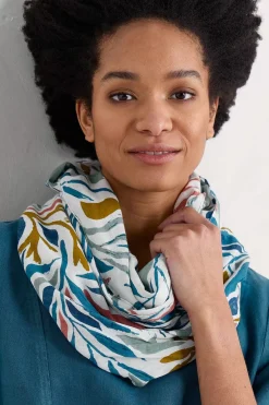 Scarves & Shawls<Seasalt Cornwall Summer Circle Scarf Kelp Forest Chalk